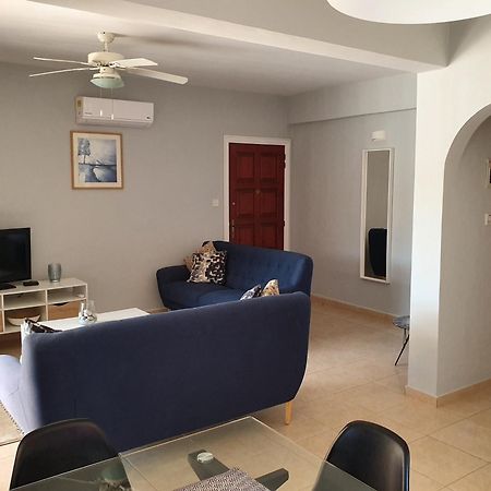 Sirena Sunrise, Apartment 4 Paphos Exterior foto