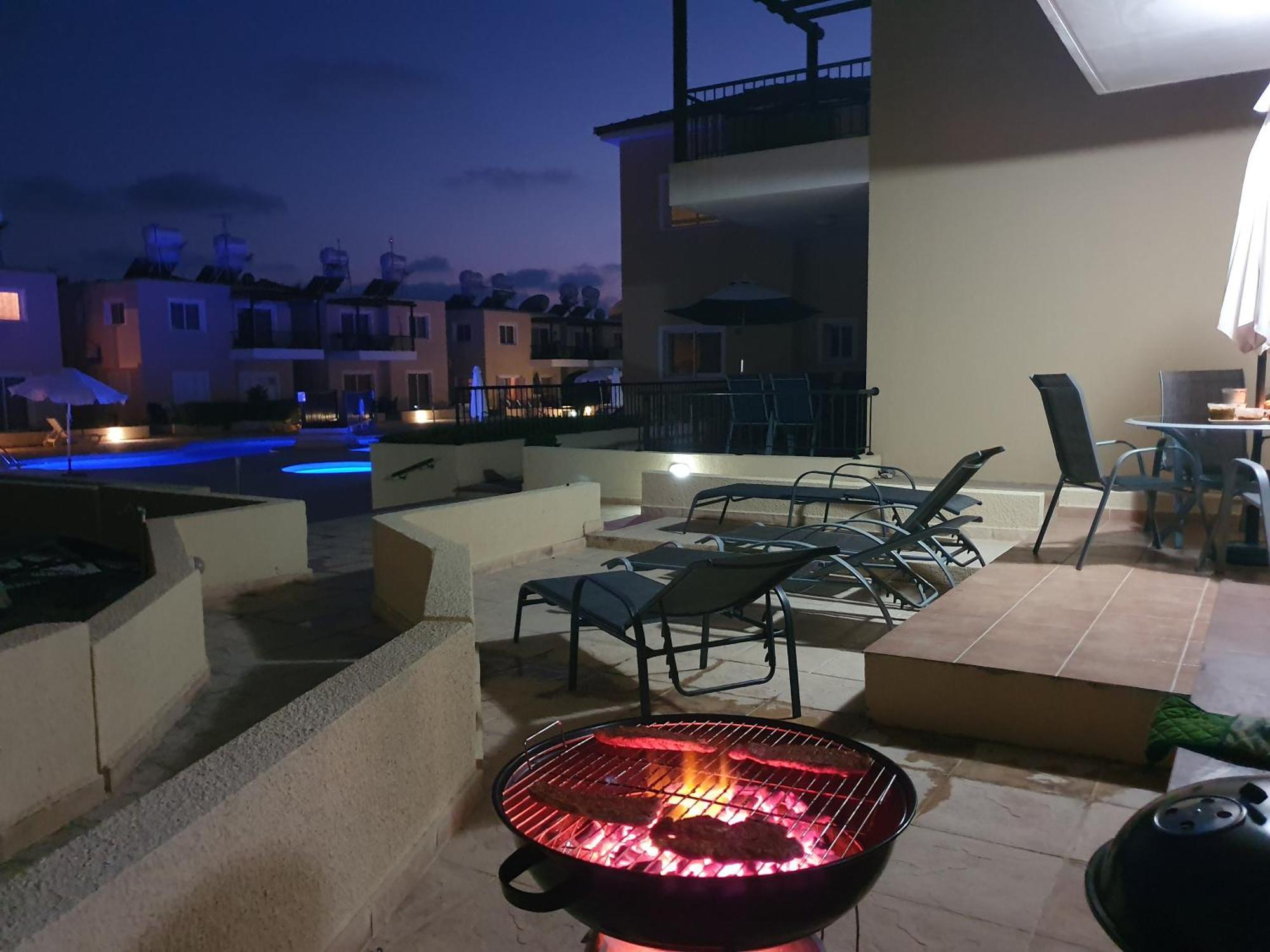 Sirena Sunrise, Apartment 4 Paphos Exterior foto